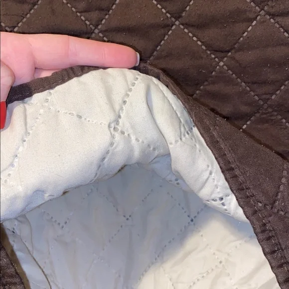 Brown Quilted COUCH Cover - Picture 3 of 3